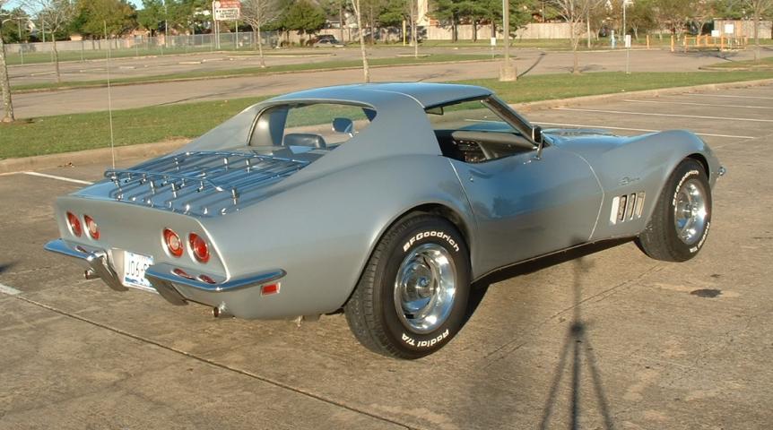 1969 chevrolet corvette 350 back