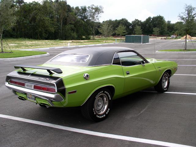 1970 dodge challenger rt 440 side