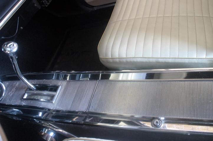 1966 dodge charger hemi 426 interior