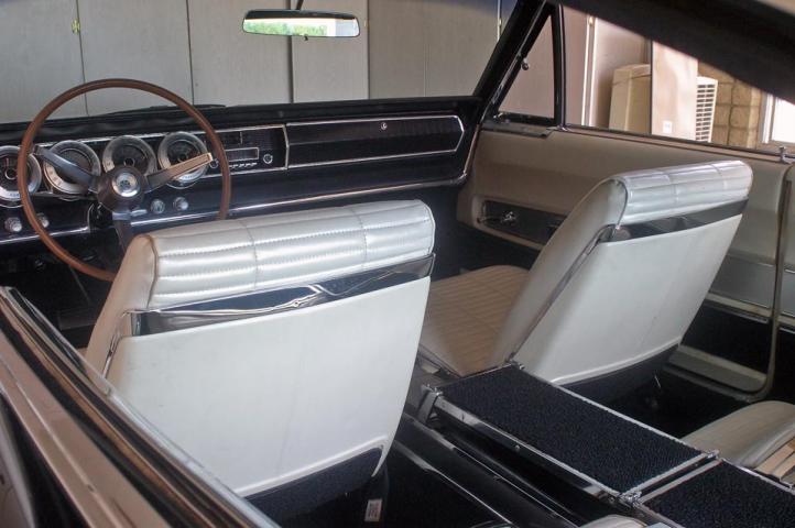 1966 dodge charger hemi 426 interior