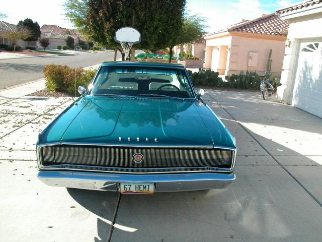 1967 dodge charger 426 front