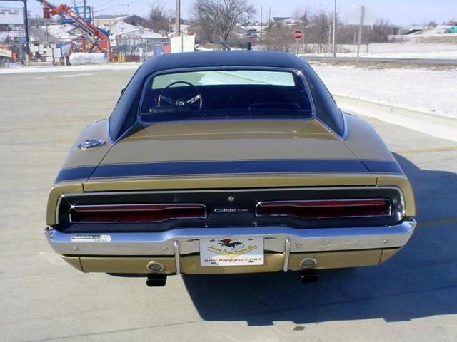 1969 dodge charger 383 back