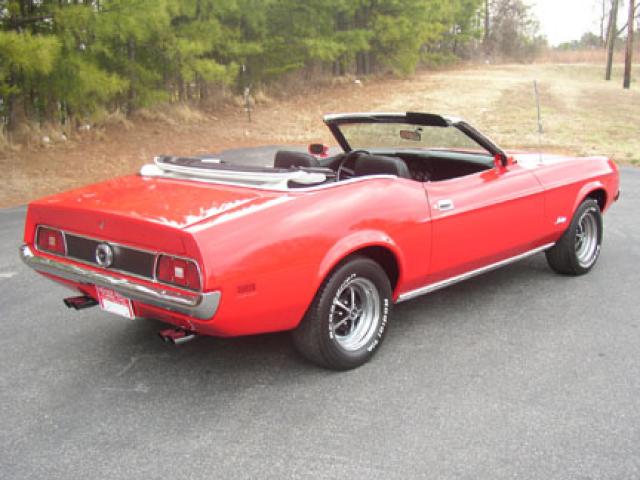 1971 ford mustang 302 convertible back
