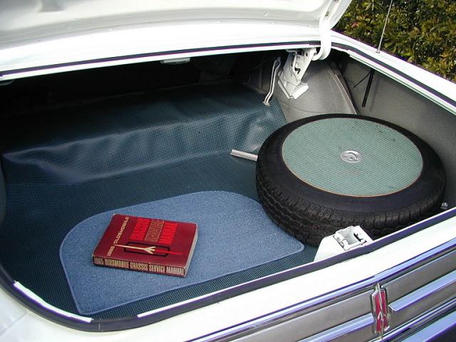 1965 oldsmobile cutlass 330 trunk