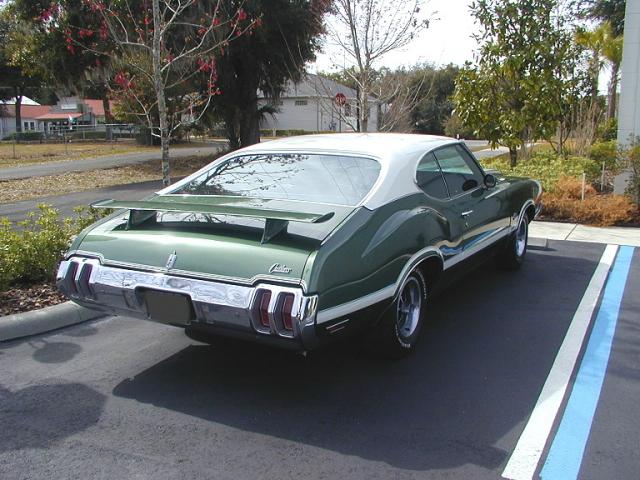 1970 oldsmobile cutlass s w-31 350 back