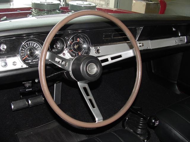 147 1968 plymouth barracuda 426 interior