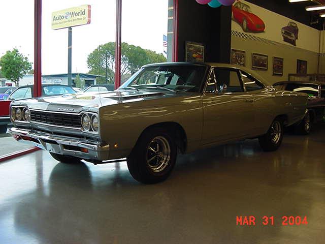 1968 plymouth roadrunner hemi 426