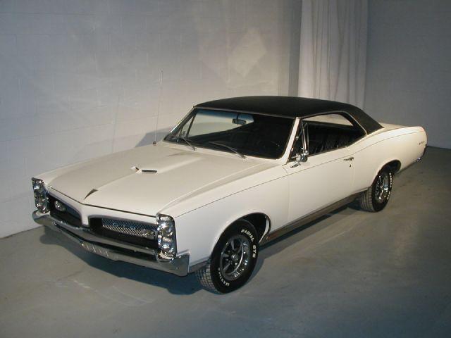 1967 pontiac gto 350 side front